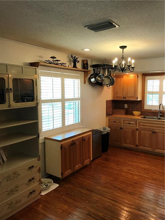 108 12TH STREET BELLEAIR BEACH, Florida 33786, 4 Bedrooms Bedrooms, 7 Rooms Rooms,3 BathroomsBathrooms,Residential,For sale,12TH,U7829843