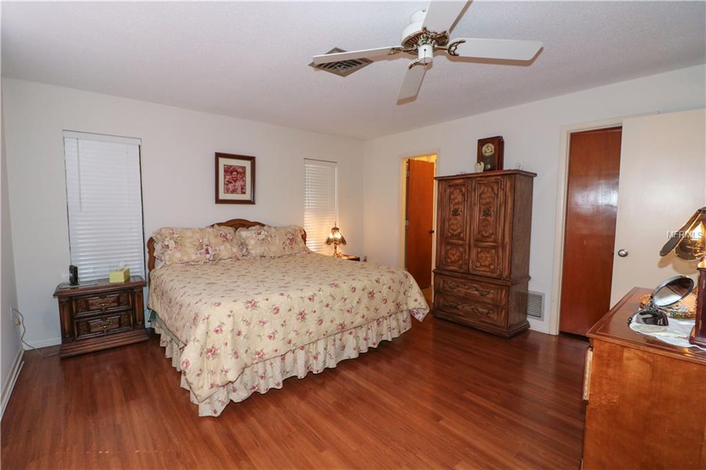 1094 BAY HARBOR DRIVE, ENGLEWOOD, Florida 34224, 2 Bedrooms Bedrooms, 6 Rooms Rooms,2 BathroomsBathrooms,Residential,For sale,BAY HARBOR,D5920315