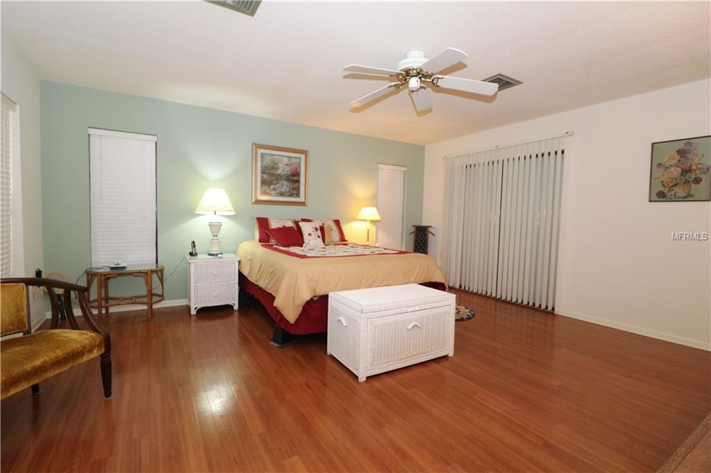 1094 BAY HARBOR DRIVE, ENGLEWOOD, Florida 34224, 2 Bedrooms Bedrooms, 6 Rooms Rooms,2 BathroomsBathrooms,Residential,For sale,BAY HARBOR,D5920315