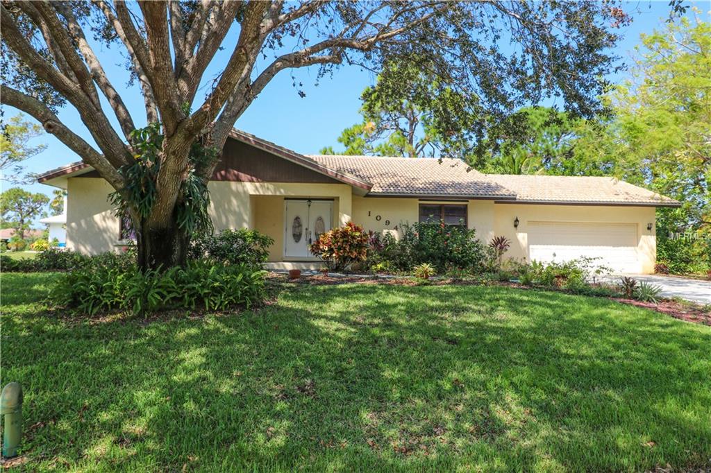 1094 BAY HARBOR DRIVE, ENGLEWOOD, Florida 34224, 2 Bedrooms Bedrooms, 6 Rooms Rooms,2 BathroomsBathrooms,Residential,For sale,BAY HARBOR,D5920315