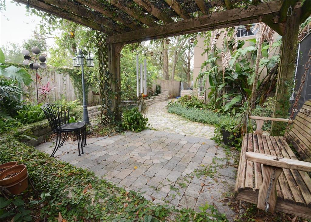 3081 HEARTLEAF PLACE, WINTER PARK, Florida 32792, 5 Bedrooms Bedrooms, 10 Rooms Rooms,3 BathroomsBathrooms,Residential,For sale,HEARTLEAF,O5545516