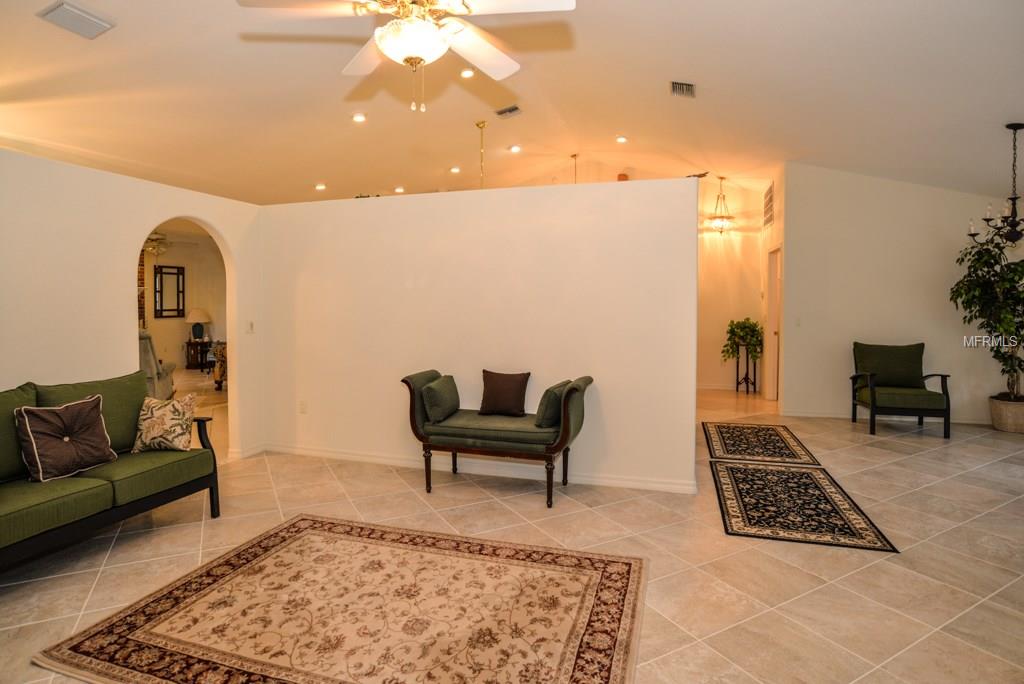 1610 SCRUB JAY TRAIL, FROSTPROOF, Florida 33843, 3 Bedrooms Bedrooms, 9 Rooms Rooms,2 BathroomsBathrooms,Residential,For sale,SCRUB JAY,P4718201