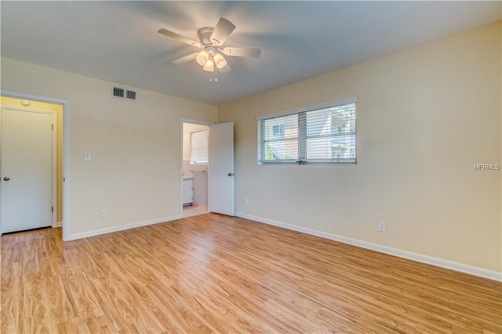 1022 COMMODORE STREET, CLEARWATER, Florida 33755, ,Income,For sale,COMMODORE,U7838961