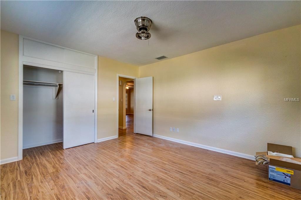 1022 COMMODORE STREET, CLEARWATER, Florida 33755, ,Income,For sale,COMMODORE,U7838961