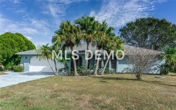 384 WATERSIDE STREET, PORT CHARLOTTE, Florida 33954, 2 Bedrooms Bedrooms, 5 Rooms Rooms,2 BathroomsBathrooms,Residential,For sale,WATERSIDE,N5915874