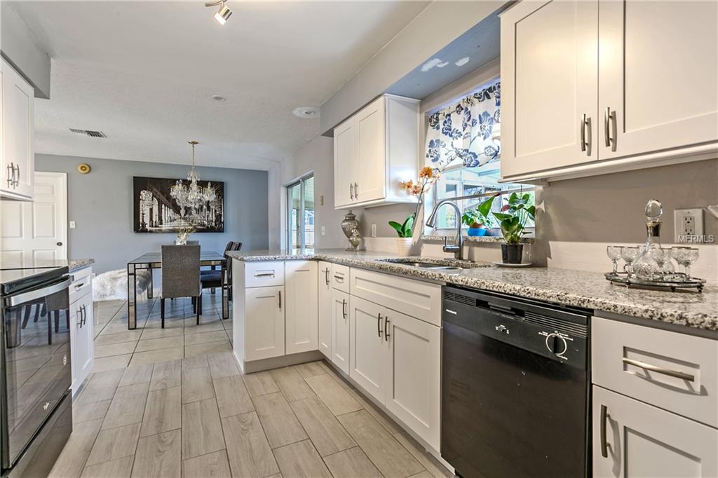 201 LA PAZ DRIVE, KISSIMMEE, Florida 34743, 2 Bedrooms Bedrooms, 6 Rooms Rooms,2 BathroomsBathrooms,Residential,For sale,LA PAZ,O5558161