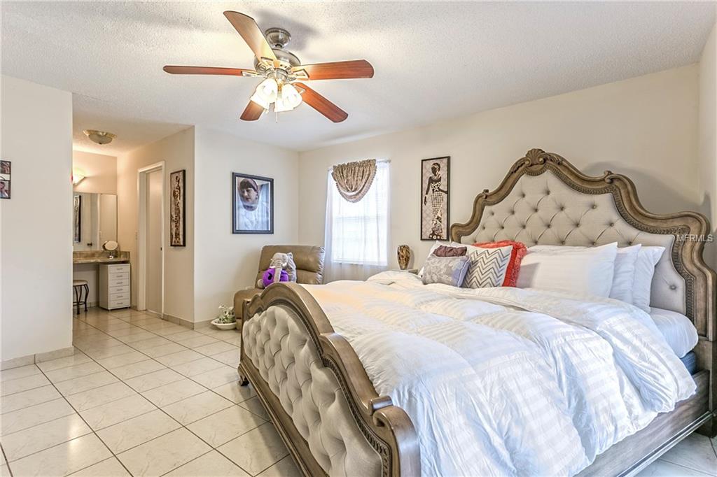 201 LA PAZ DRIVE, KISSIMMEE, Florida 34743, 2 Bedrooms Bedrooms, 6 Rooms Rooms,2 BathroomsBathrooms,Residential,For sale,LA PAZ,O5558161