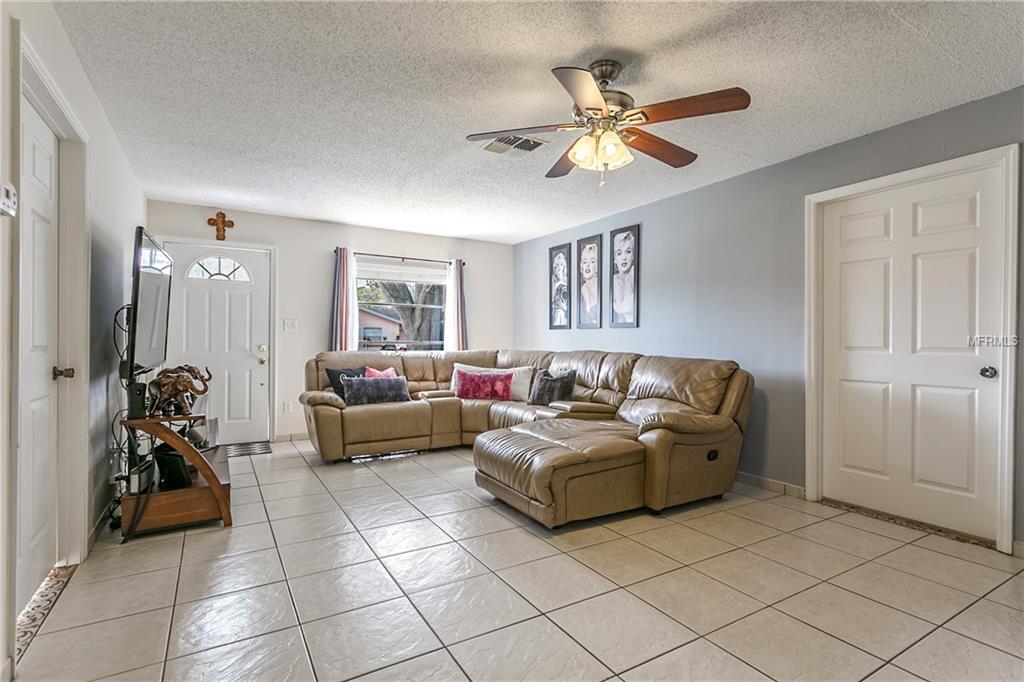 201 LA PAZ DRIVE, KISSIMMEE, Florida 34743, 2 Bedrooms Bedrooms, 6 Rooms Rooms,2 BathroomsBathrooms,Residential,For sale,LA PAZ,O5558161