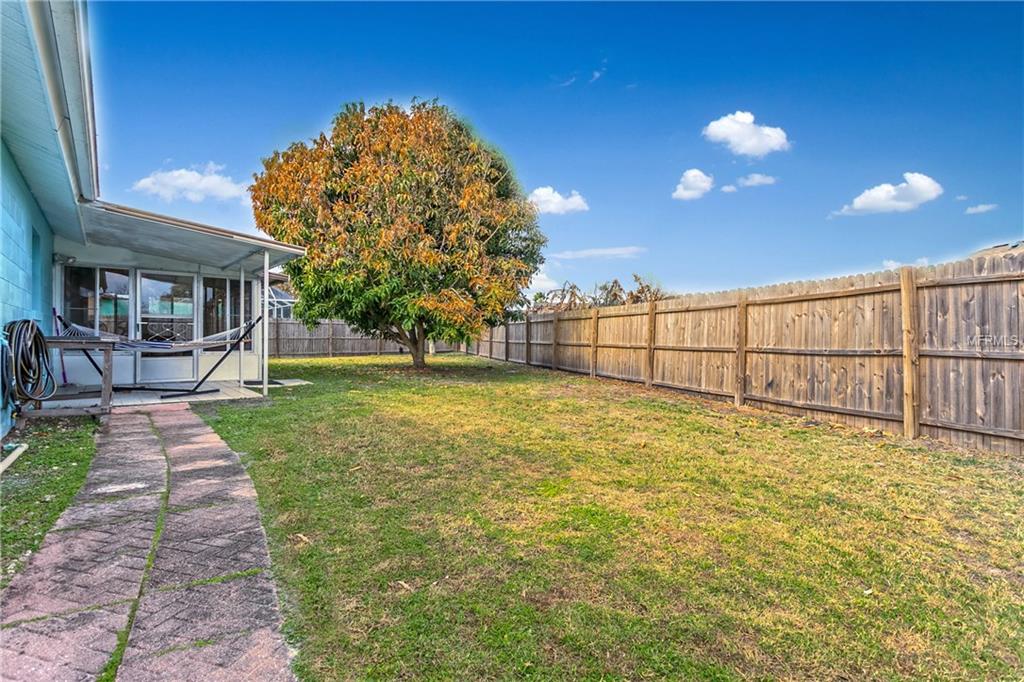 201 LA PAZ DRIVE, KISSIMMEE, Florida 34743, 2 Bedrooms Bedrooms, 6 Rooms Rooms,2 BathroomsBathrooms,Residential,For sale,LA PAZ,O5558161