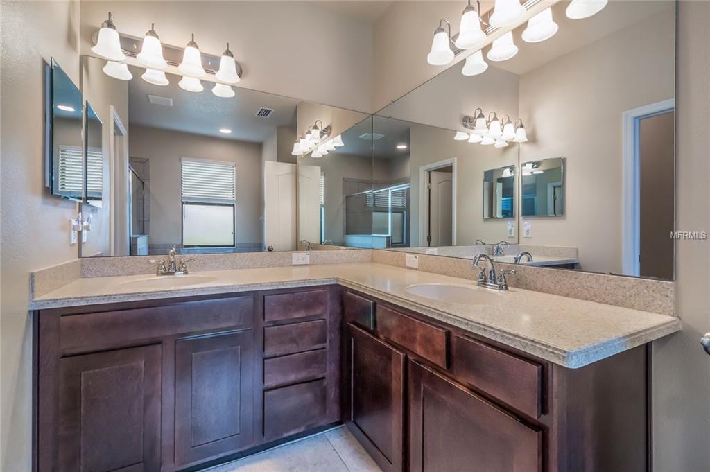 5930 LEXINGTON DRIVE, PARRISH, Florida 34219, 4 Bedrooms Bedrooms, 8 Rooms Rooms,3 BathroomsBathrooms,Residential,For sale,LEXINGTON,A4208955