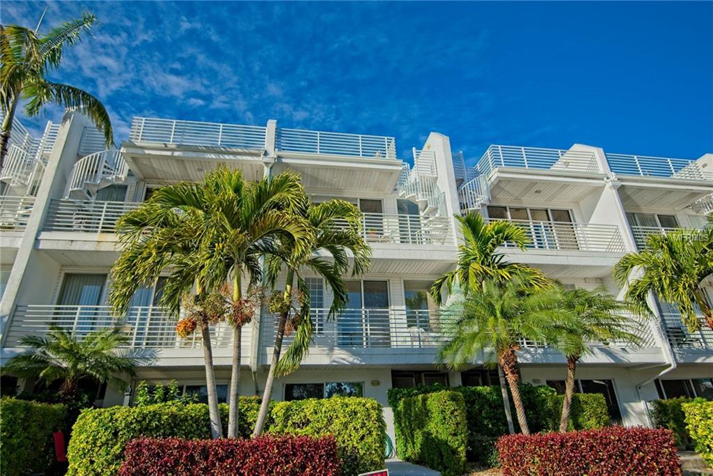 8226 HARBORSIDE CIRCLE, ENGLEWOOD, Florida 34224, 3 Bedrooms Bedrooms, 4 Rooms Rooms,3 BathroomsBathrooms,Residential,For sale,HARBORSIDE,A4209217