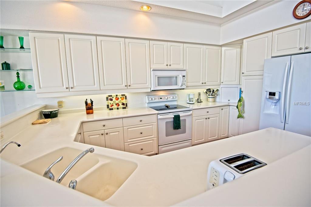 8226 HARBORSIDE CIRCLE, ENGLEWOOD, Florida 34224, 3 Bedrooms Bedrooms, 4 Rooms Rooms,3 BathroomsBathrooms,Residential,For sale,HARBORSIDE,A4209217