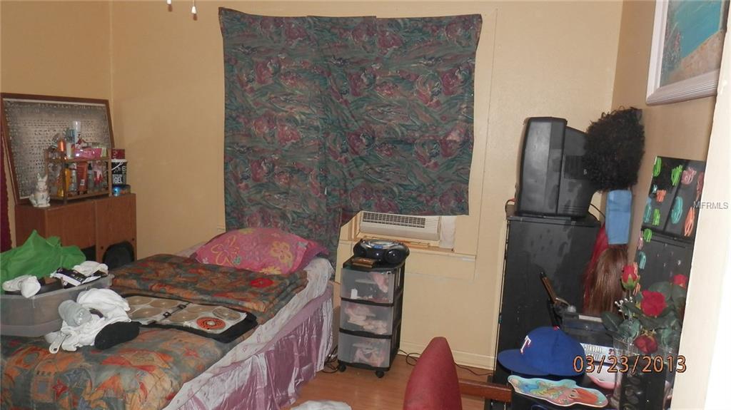 926 E POINSETTIA AVENUE, TAMPA, Florida 33612, 4 Bedrooms Bedrooms, 3 Rooms Rooms,2 BathroomsBathrooms,Residential,For sale,POINSETTIA,T2927503