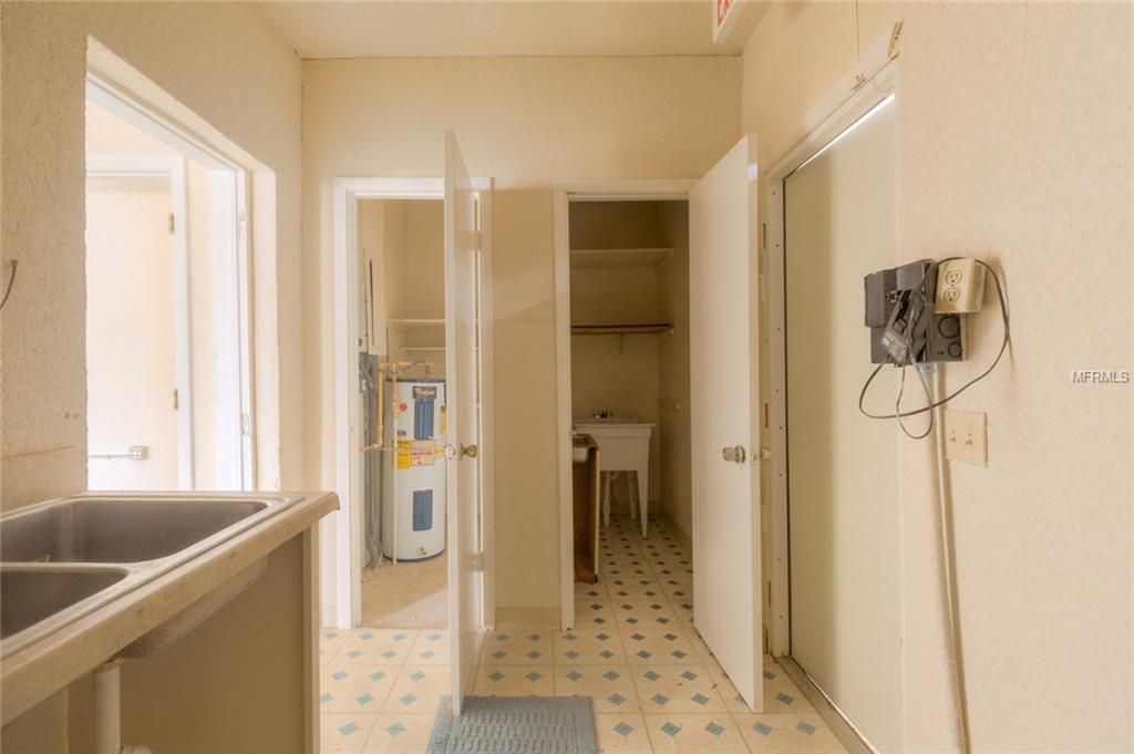 201 W VOORHIS AVENUE, DELAND, Florida 32720, ,Commercial,For sale,VOORHIS,V4722945