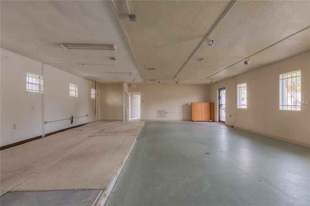 201 W VOORHIS AVENUE, DELAND, Florida 32720, ,Commercial,For sale,VOORHIS,V4722945