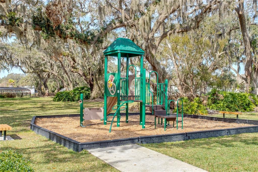 2897 SPRING BREEZE WAY, KISSIMMEE, Florida 34744, 5 Bedrooms Bedrooms, 12 Rooms Rooms,3 BathroomsBathrooms,Residential,For sale,SPRING BREEZE,O5561623