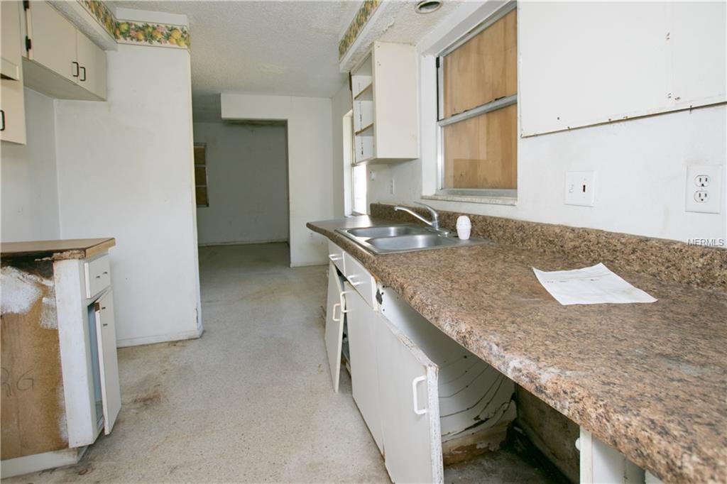 1732 8TH STREET, SARASOTA, Florida 34236, ,Income,For sale,8TH,A4207952