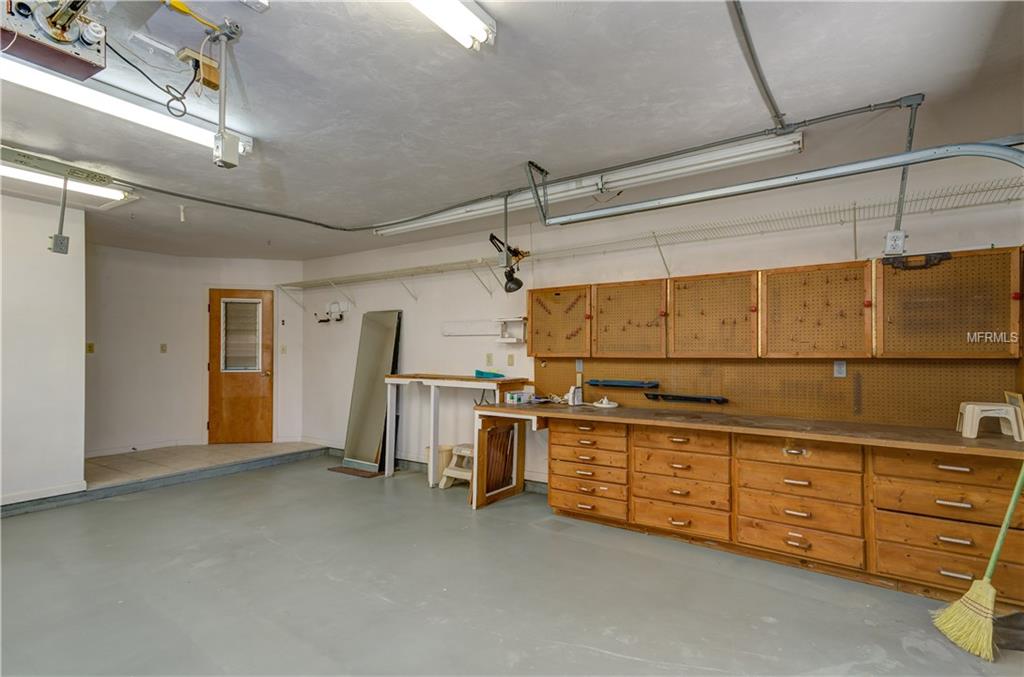 18424 YARBROUGH AVENUE, PORT CHARLOTTE, Florida 33948, 2 Bedrooms Bedrooms, 8 Rooms Rooms,2 BathroomsBathrooms,Residential,For sale,YARBROUGH,C7232051