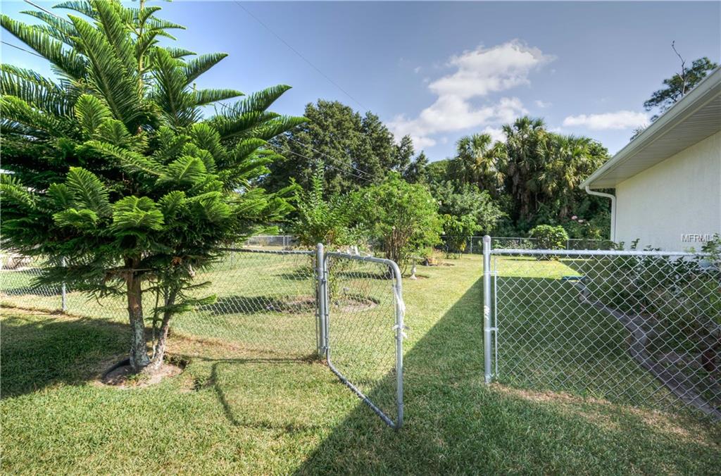 18424 YARBROUGH AVENUE, PORT CHARLOTTE, Florida 33948, 2 Bedrooms Bedrooms, 8 Rooms Rooms,2 BathroomsBathrooms,Residential,For sale,YARBROUGH,C7232051