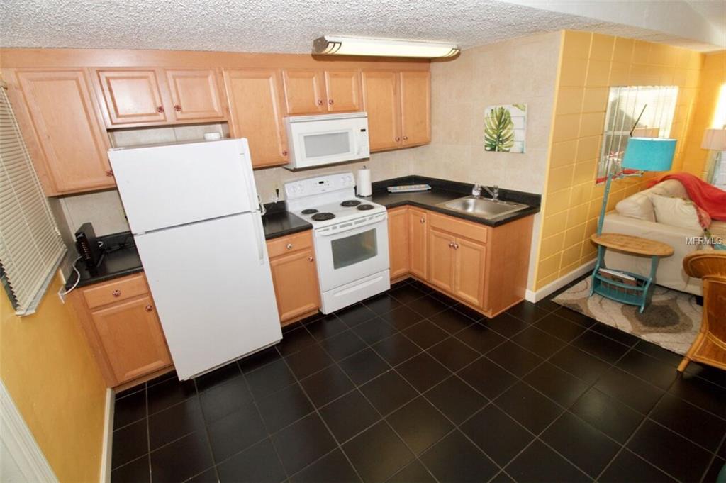 819 E GULF BOULEVARD, INDIAN ROCKS BEACH, Florida 33785, ,Income,For sale,GULF,U7845970