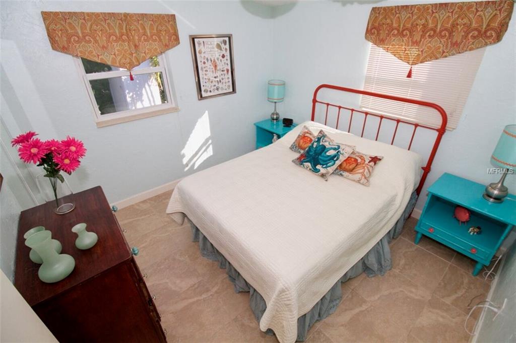 819 E GULF BOULEVARD, INDIAN ROCKS BEACH, Florida 33785, ,Income,For sale,GULF,U7845970