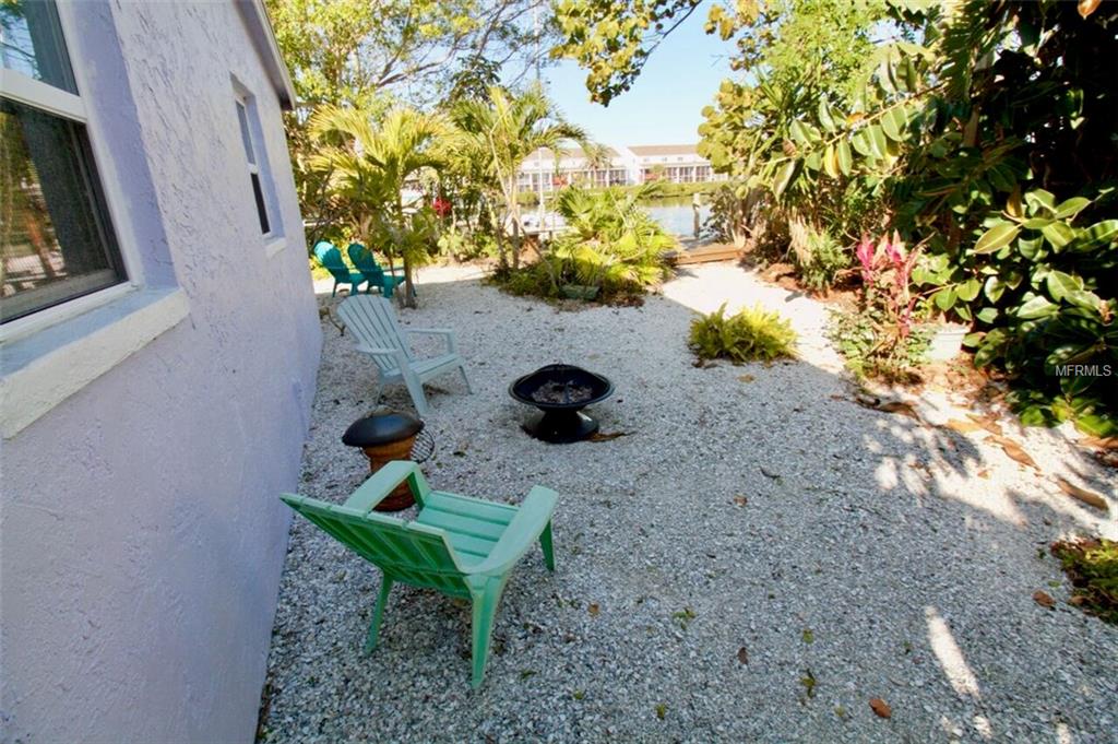 819 E GULF BOULEVARD, INDIAN ROCKS BEACH, Florida 33785, ,Income,For sale,GULF,U7845970