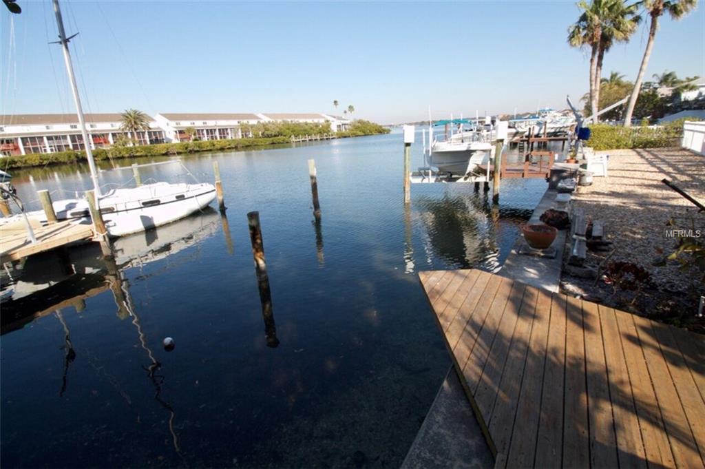 819 E GULF BOULEVARD, INDIAN ROCKS BEACH, Florida 33785, ,Income,For sale,GULF,U7845970