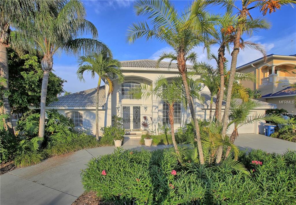 67 WINDWARD ISLAND, CLEARWATER BEACH, Florida 33767, 5 Bedrooms Bedrooms, 4 Rooms Rooms,3 BathroomsBathrooms,Residential,For sale,WINDWARD,U7822545