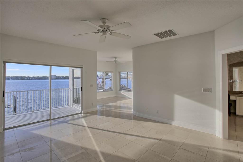 67 WINDWARD ISLAND, CLEARWATER BEACH, Florida 33767, 5 Bedrooms Bedrooms, 4 Rooms Rooms,3 BathroomsBathrooms,Residential,For sale,WINDWARD,U7822545