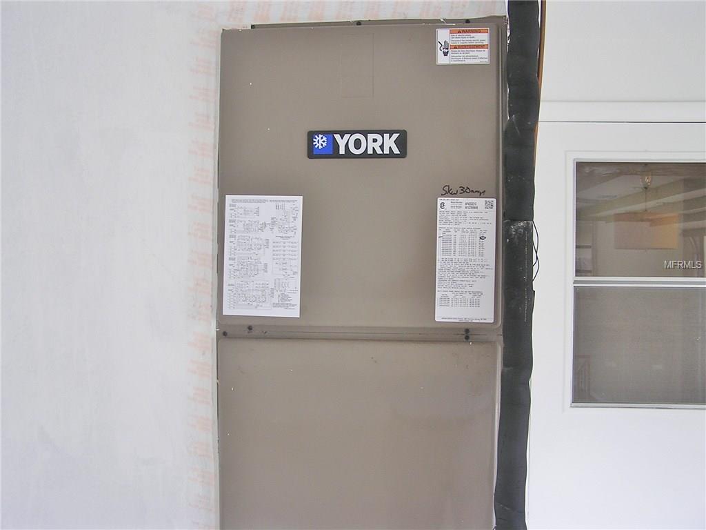 1749 VALENCIA DRIVE, VENICE, Florida 34293, 4 Bedrooms Bedrooms, 7 Rooms Rooms,2 BathroomsBathrooms,Residential,For sale,VALENCIA,N5914659