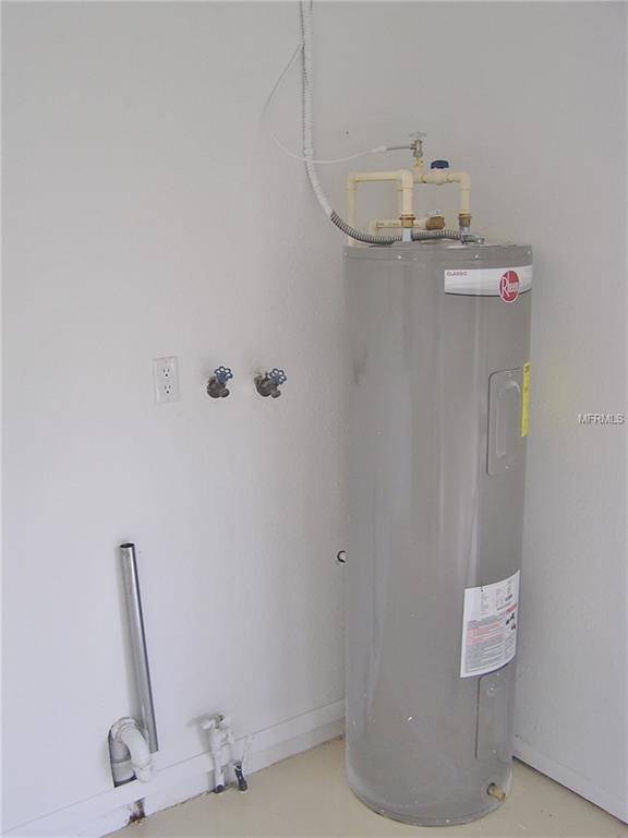 1749 VALENCIA DRIVE, VENICE, Florida 34293, 4 Bedrooms Bedrooms, 7 Rooms Rooms,2 BathroomsBathrooms,Residential,For sale,VALENCIA,N5914659