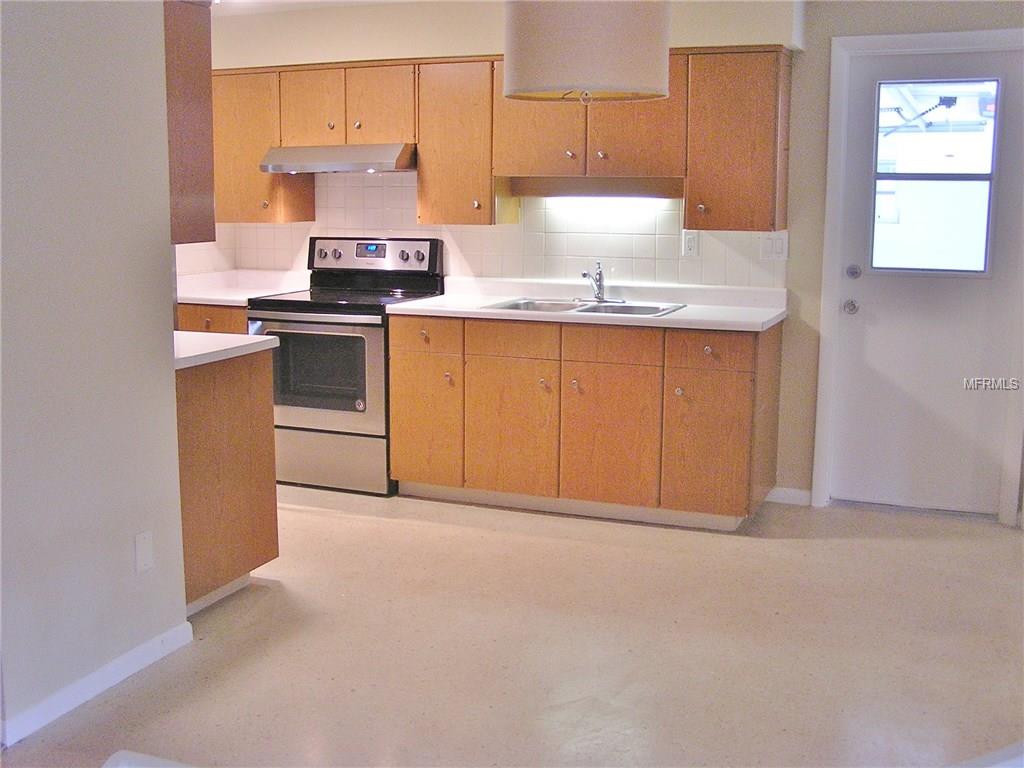 1749 VALENCIA DRIVE, VENICE, Florida 34293, 4 Bedrooms Bedrooms, 7 Rooms Rooms,2 BathroomsBathrooms,Residential,For sale,VALENCIA,N5914659