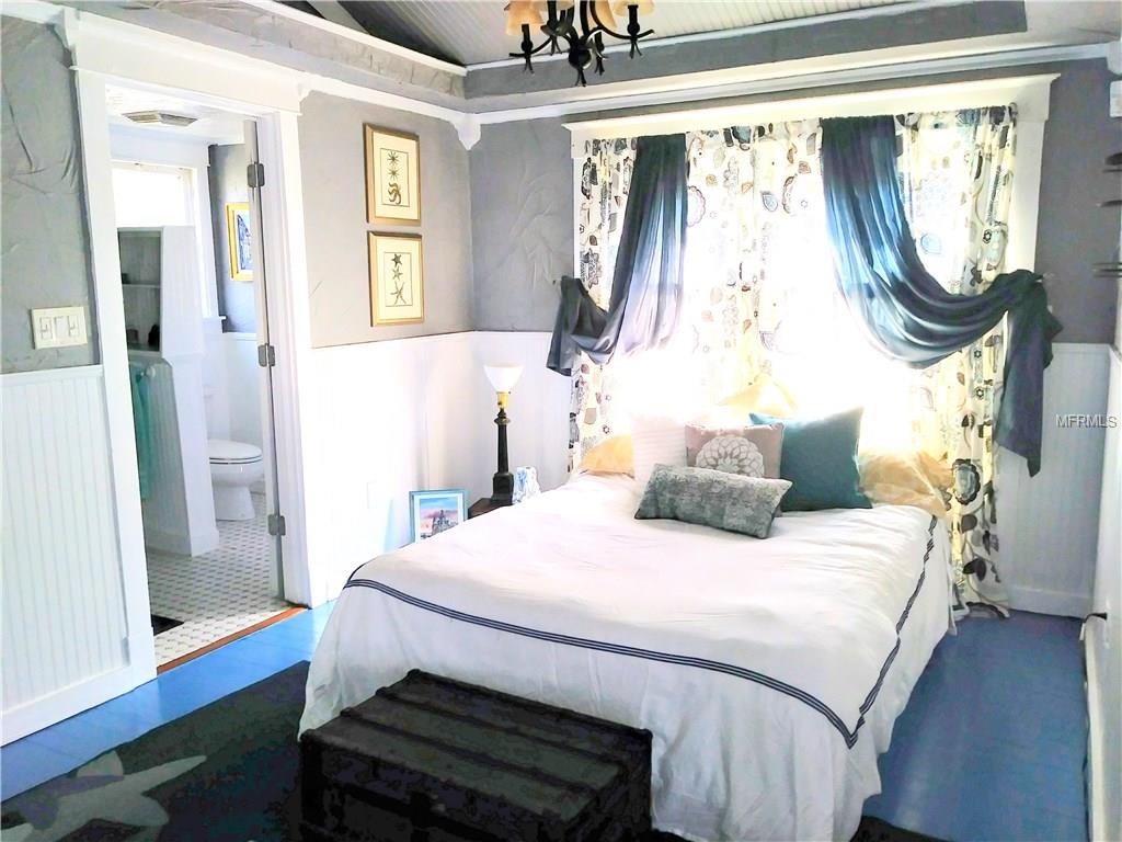 878 S 10TH AVENUE S, ST PETERSBURG, Florida 33701, ,Income,For sale,10TH,U7846931