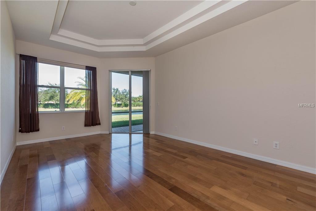 12070 GRANITE WOODS LOOP, VENICE, Florida 34292, 3 Bedrooms Bedrooms, 10 Rooms Rooms,2 BathroomsBathrooms,Residential,For sale,GRANITE WOODS,D5921605