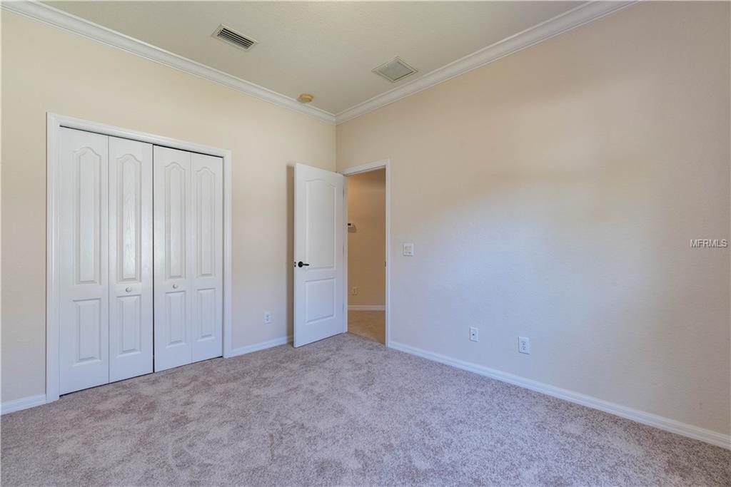 12070 GRANITE WOODS LOOP, VENICE, Florida 34292, 3 Bedrooms Bedrooms, 10 Rooms Rooms,2 BathroomsBathrooms,Residential,For sale,GRANITE WOODS,D5921605