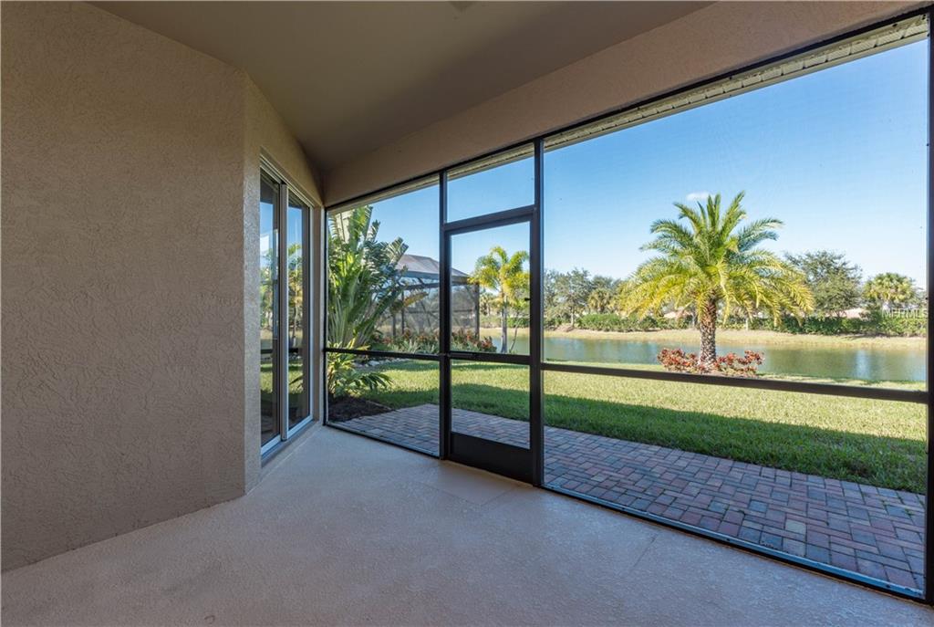 12070 GRANITE WOODS LOOP, VENICE, Florida 34292, 3 Bedrooms Bedrooms, 10 Rooms Rooms,2 BathroomsBathrooms,Residential,For sale,GRANITE WOODS,D5921605