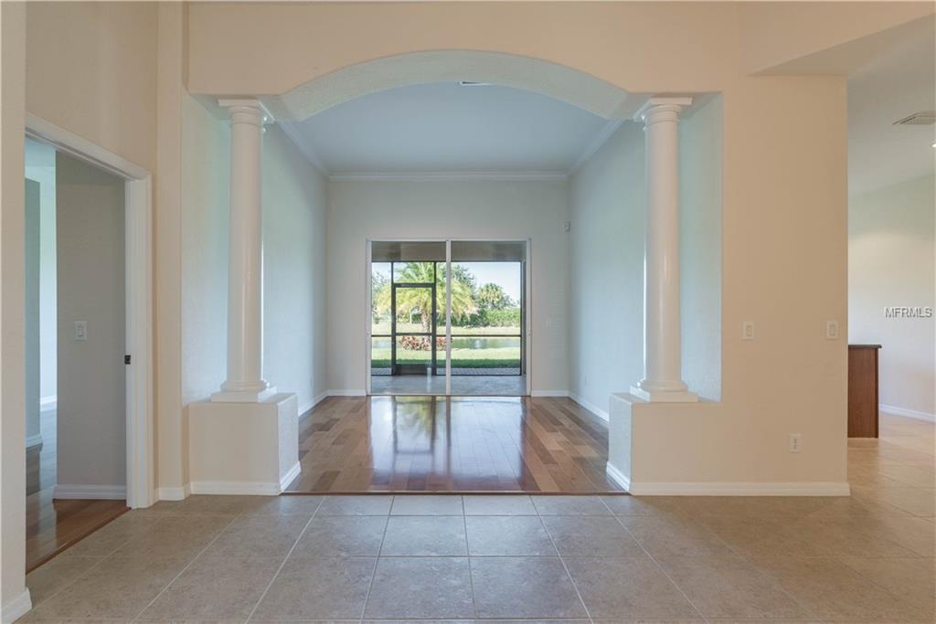 12070 GRANITE WOODS LOOP, VENICE, Florida 34292, 3 Bedrooms Bedrooms, 10 Rooms Rooms,2 BathroomsBathrooms,Residential,For sale,GRANITE WOODS,D5921605