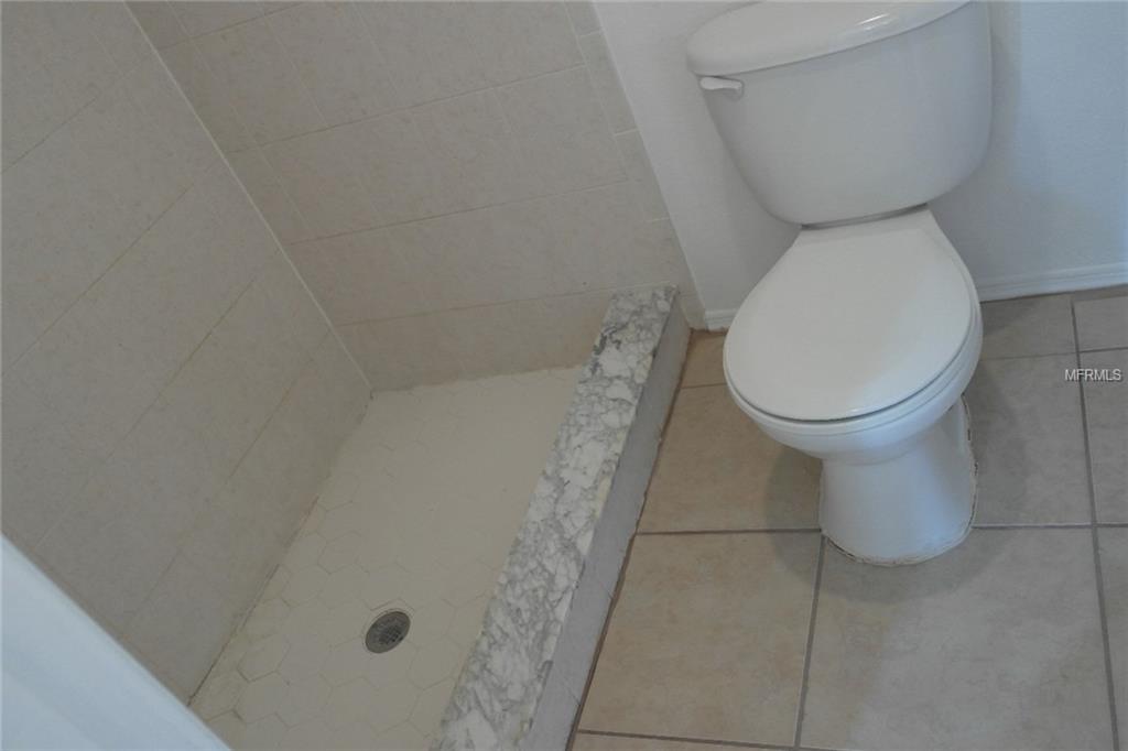 1121 VIEW POINTE CIRCLE, LAKE WALES, Florida 33853, 4 Bedrooms Bedrooms, 8 Rooms Rooms,2 BathroomsBathrooms,Residential,For sale,VIEW POINTE,P4718491