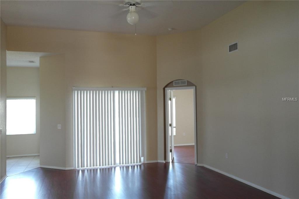 1121 VIEW POINTE CIRCLE, LAKE WALES, Florida 33853, 4 Bedrooms Bedrooms, 8 Rooms Rooms,2 BathroomsBathrooms,Residential,For sale,VIEW POINTE,P4718491