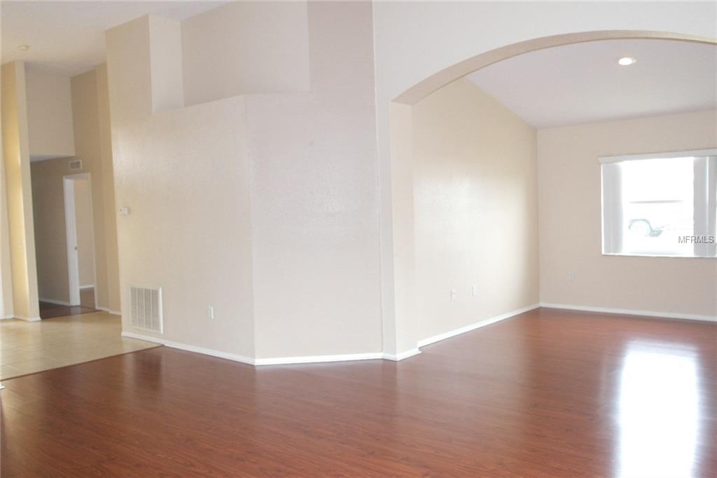 1121 VIEW POINTE CIRCLE, LAKE WALES, Florida 33853, 4 Bedrooms Bedrooms, 8 Rooms Rooms,2 BathroomsBathrooms,Residential,For sale,VIEW POINTE,P4718491