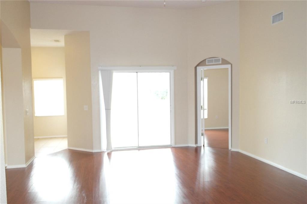 1121 VIEW POINTE CIRCLE, LAKE WALES, Florida 33853, 4 Bedrooms Bedrooms, 8 Rooms Rooms,2 BathroomsBathrooms,Residential,For sale,VIEW POINTE,P4718491