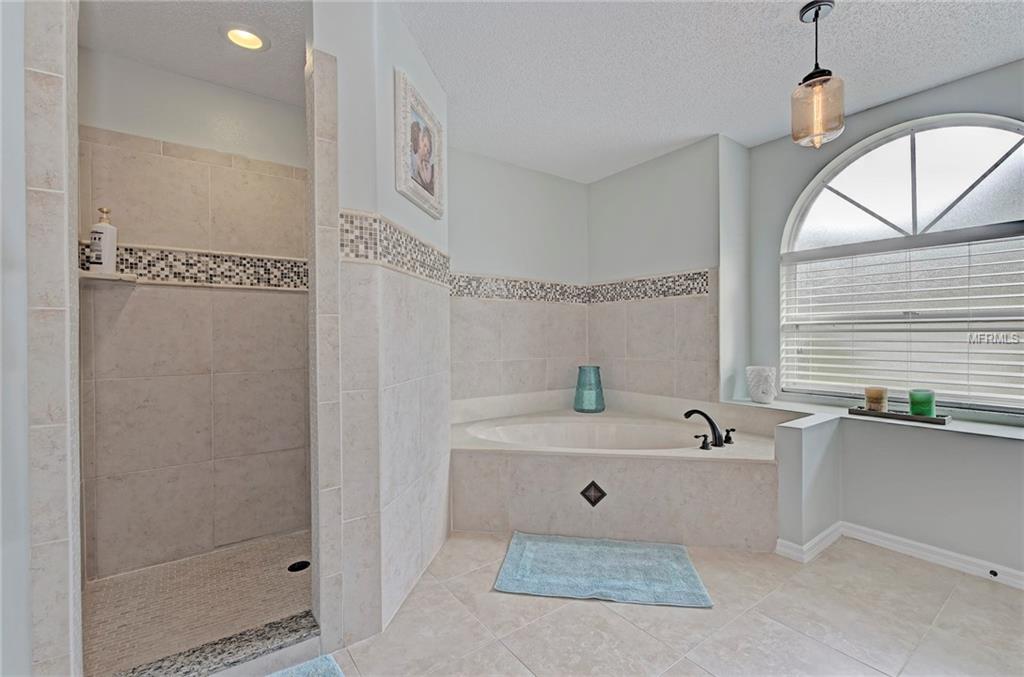 7994 MONTICELLO LANE, SARASOTA, Florida 34243, 3 Bedrooms Bedrooms, 7 Rooms Rooms,2 BathroomsBathrooms,Residential,For sale,MONTICELLO,A4207841