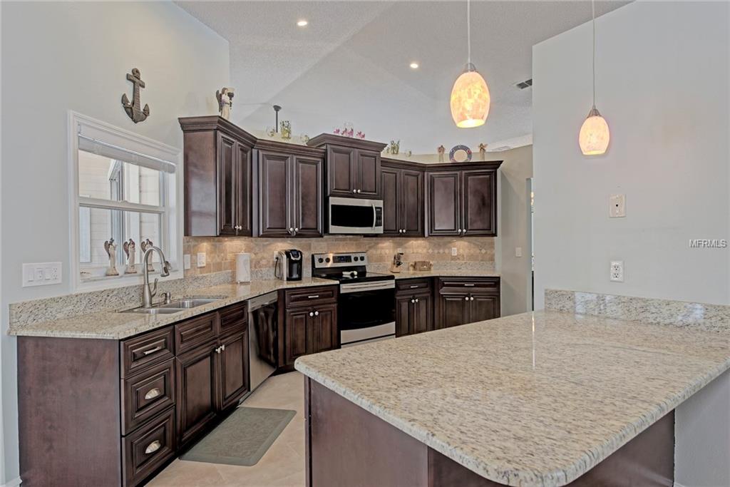 7994 MONTICELLO LANE, SARASOTA, Florida 34243, 3 Bedrooms Bedrooms, 7 Rooms Rooms,2 BathroomsBathrooms,Residential,For sale,MONTICELLO,A4207841