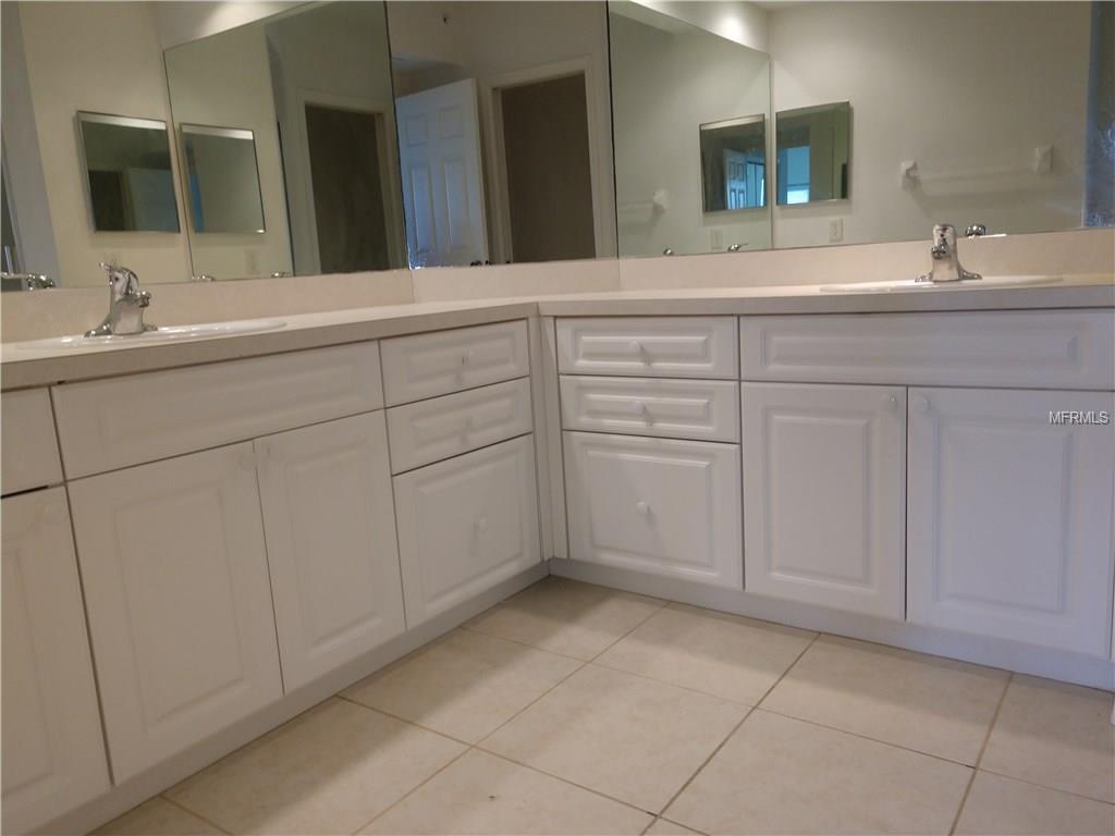 1200 COUNTRY CLUB DRIVE, LARGO, Florida 33771, 3 Bedrooms Bedrooms, 5 Rooms Rooms,2 BathroomsBathrooms,Residential,For sale,COUNTRY CLUB,U7846754