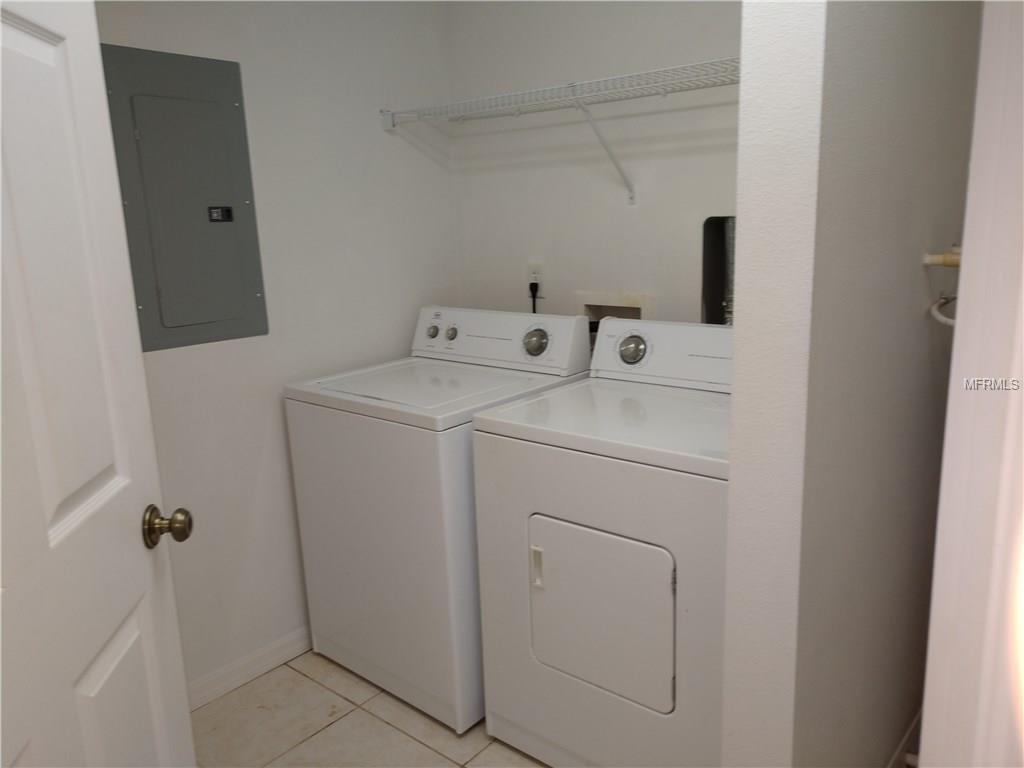 1200 COUNTRY CLUB DRIVE, LARGO, Florida 33771, 3 Bedrooms Bedrooms, 5 Rooms Rooms,2 BathroomsBathrooms,Residential,For sale,COUNTRY CLUB,U7846754