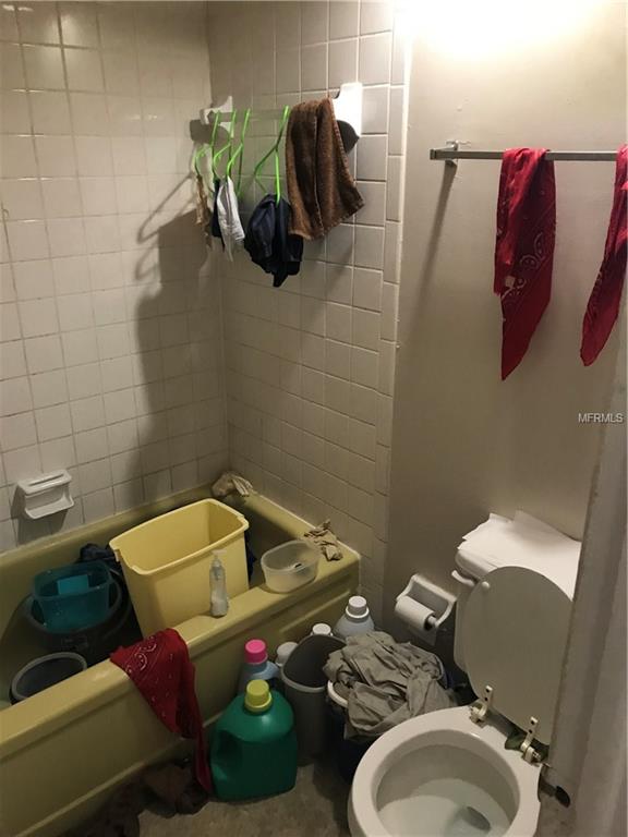 8715 N MANDARINE PLACE, TAMPA, Florida 33617, ,Income,Short-term,MANDARINE,T2928119