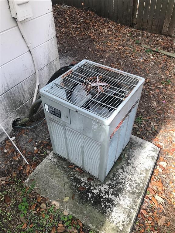 8715 N MANDARINE PLACE, TAMPA, Florida 33617, ,Income,Short-term,MANDARINE,T2928119