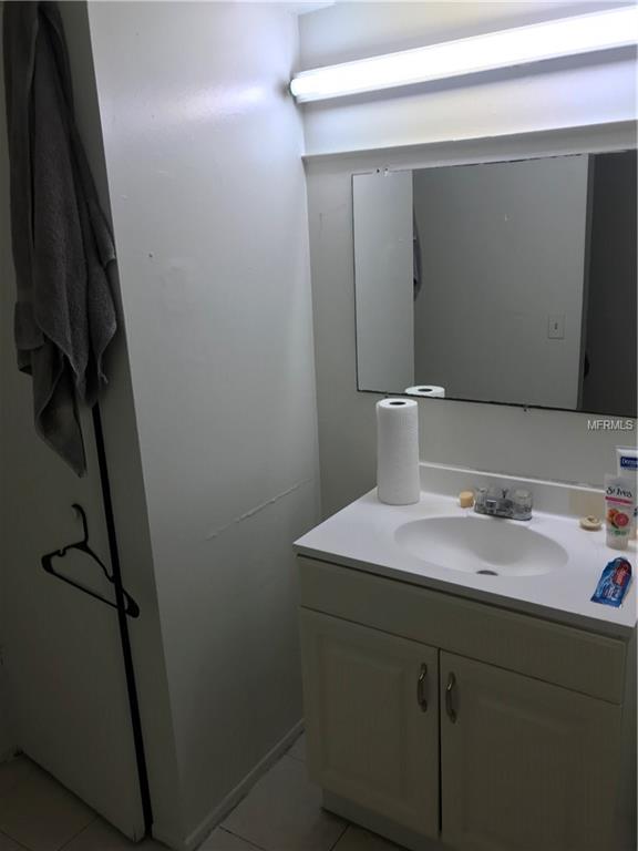 8715 N MANDARINE PLACE, TAMPA, Florida 33617, ,Income,Short-term,MANDARINE,T2928119