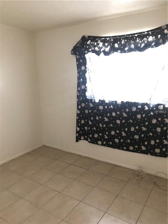 8715 N MANDARINE PLACE, TAMPA, Florida 33617, ,Income,Short-term,MANDARINE,T2928119