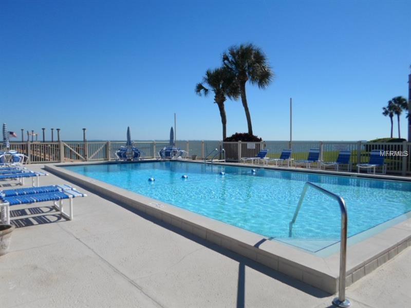 7550 SUNSHINE SKYWAY LANE S, ST PETERSBURG, Florida 33711, 2 Bedrooms Bedrooms, 1 Room Rooms,2 BathroomsBathrooms,Rental,For Rent,SUNSHINE SKYWAY,T2928076